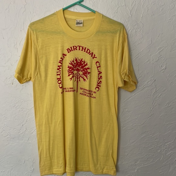 Vintage Deadstock light yellow 1982 race day shirt screen stars size large - Picture 2 of 4